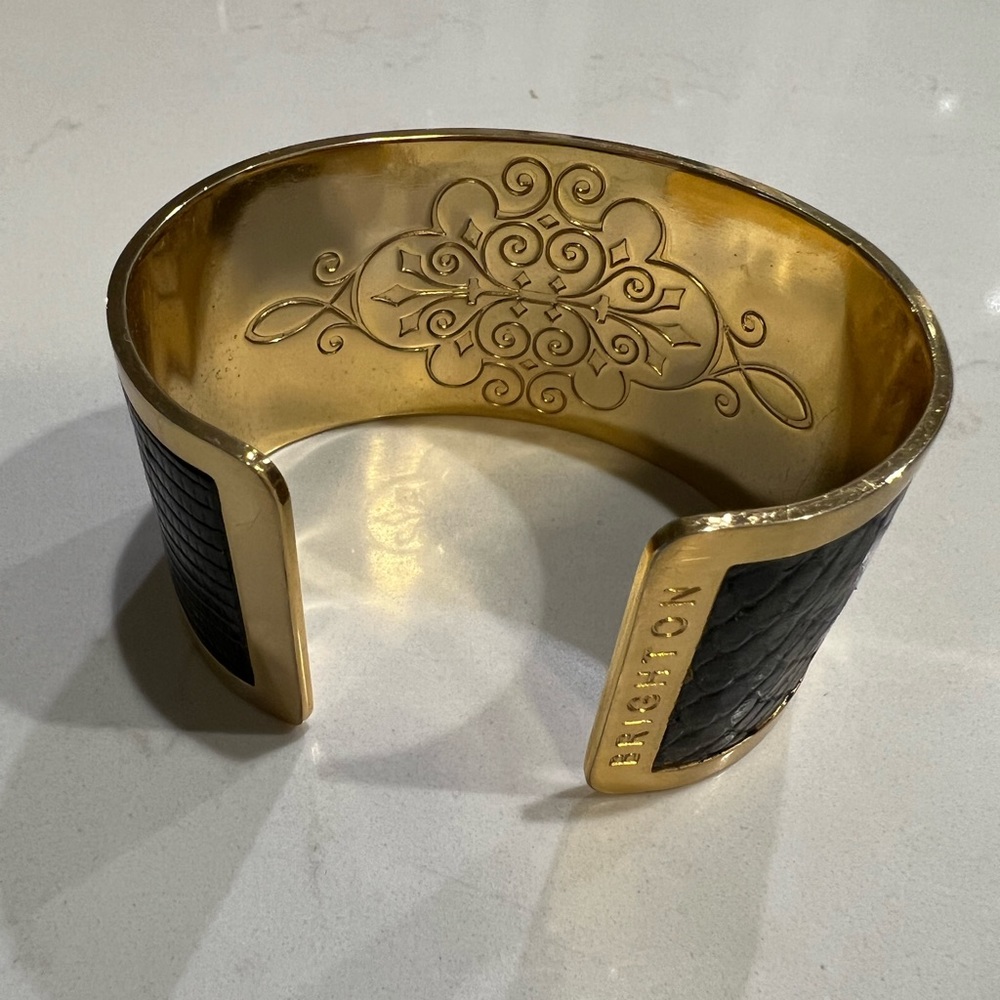 Cuff bracelet - Picture 3 of 6